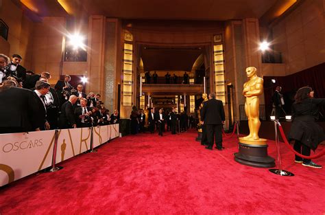tickets to the oscars red carpet